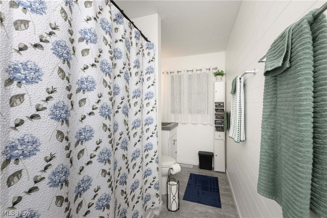 2715 Delaware Circle Dover OH 44622