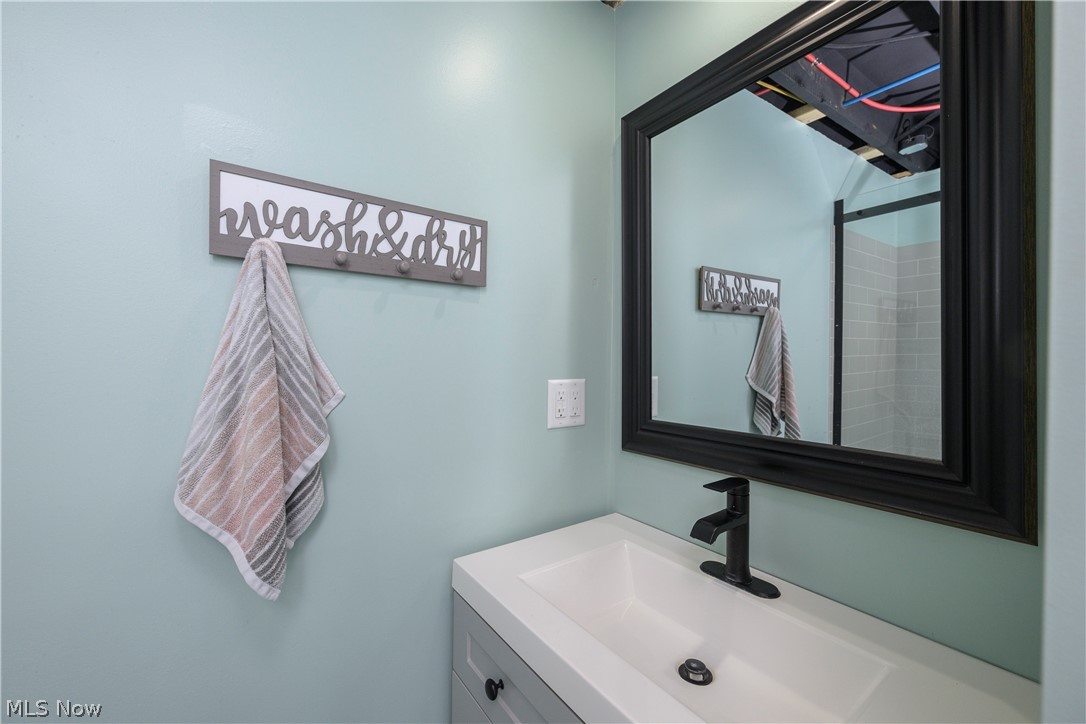 2715 Delaware Circle Dover OH 44622