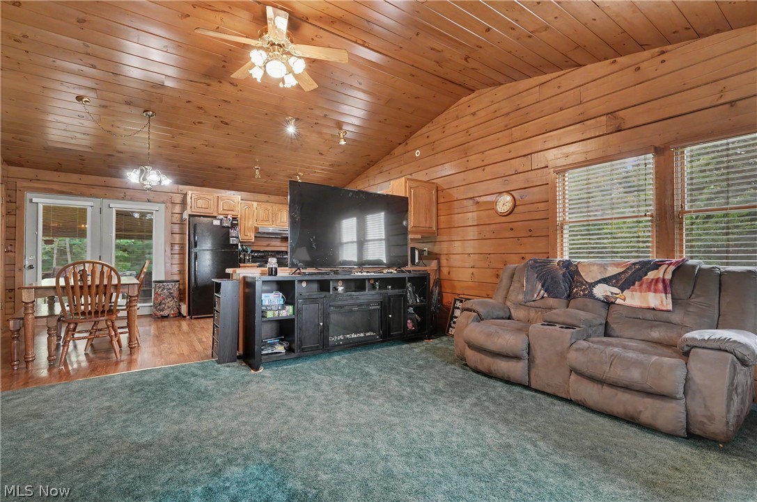 6092 Warren Road Cortland OH 44410
