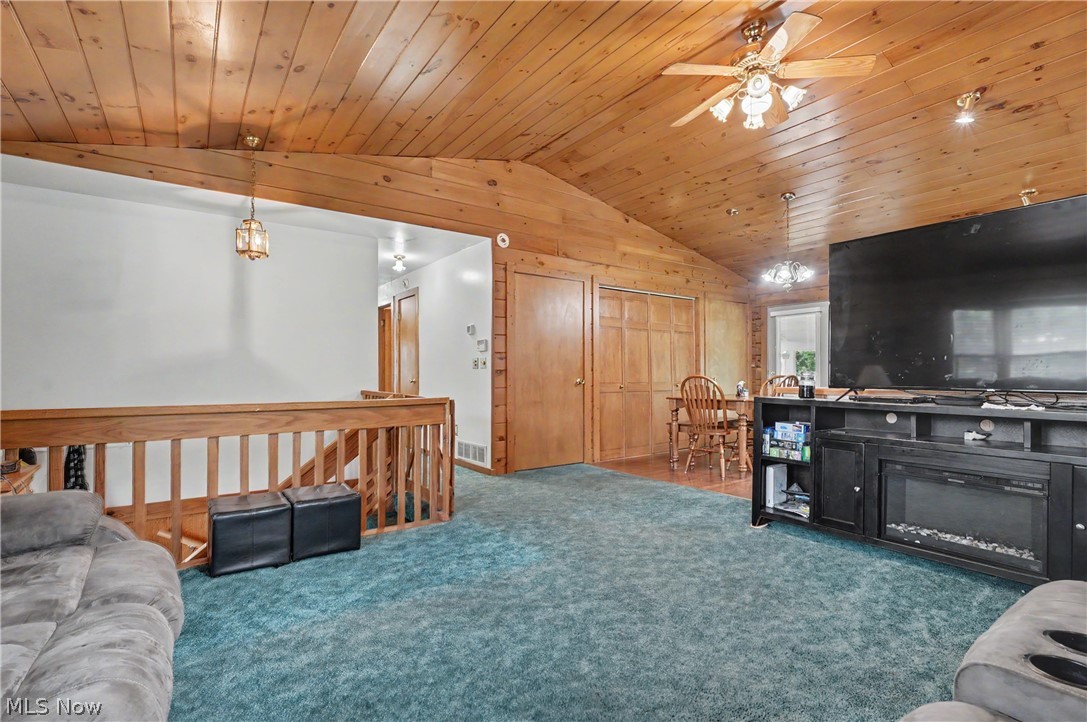 6092 Warren Road Cortland OH 44410