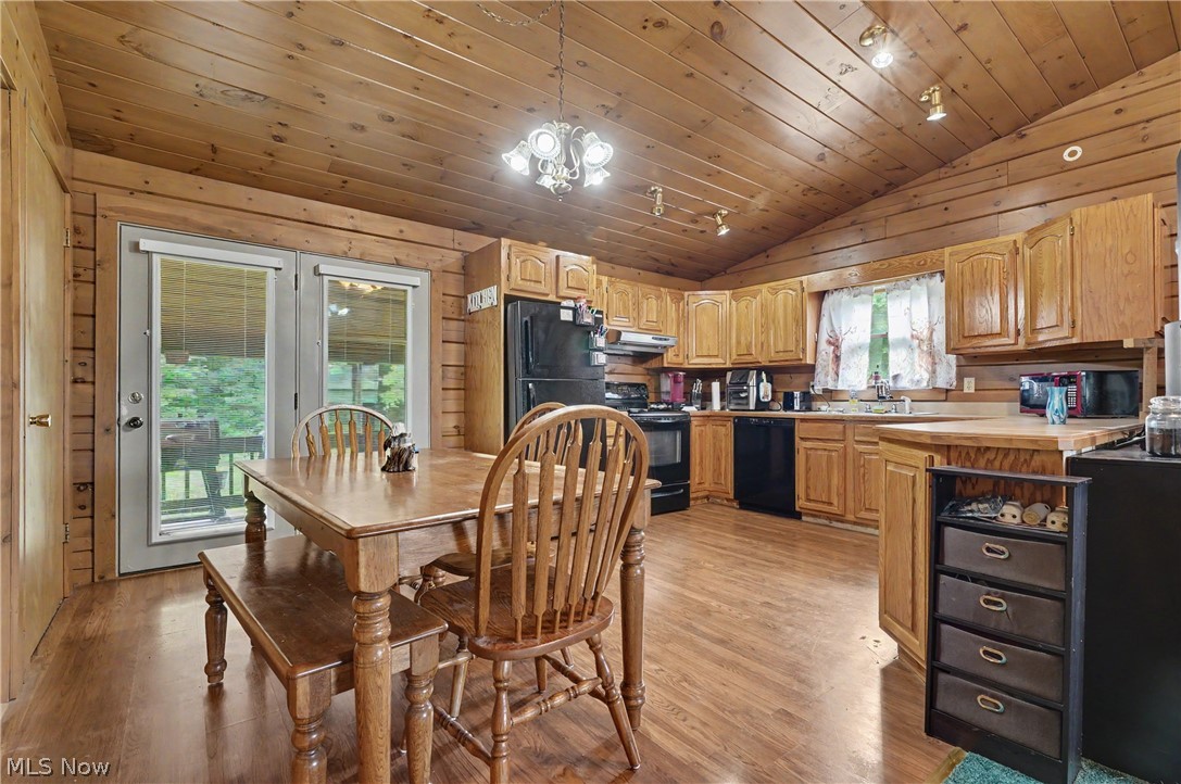 6092 Warren Road Cortland OH 44410