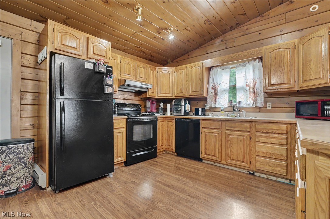 6092 Warren Road Cortland OH 44410