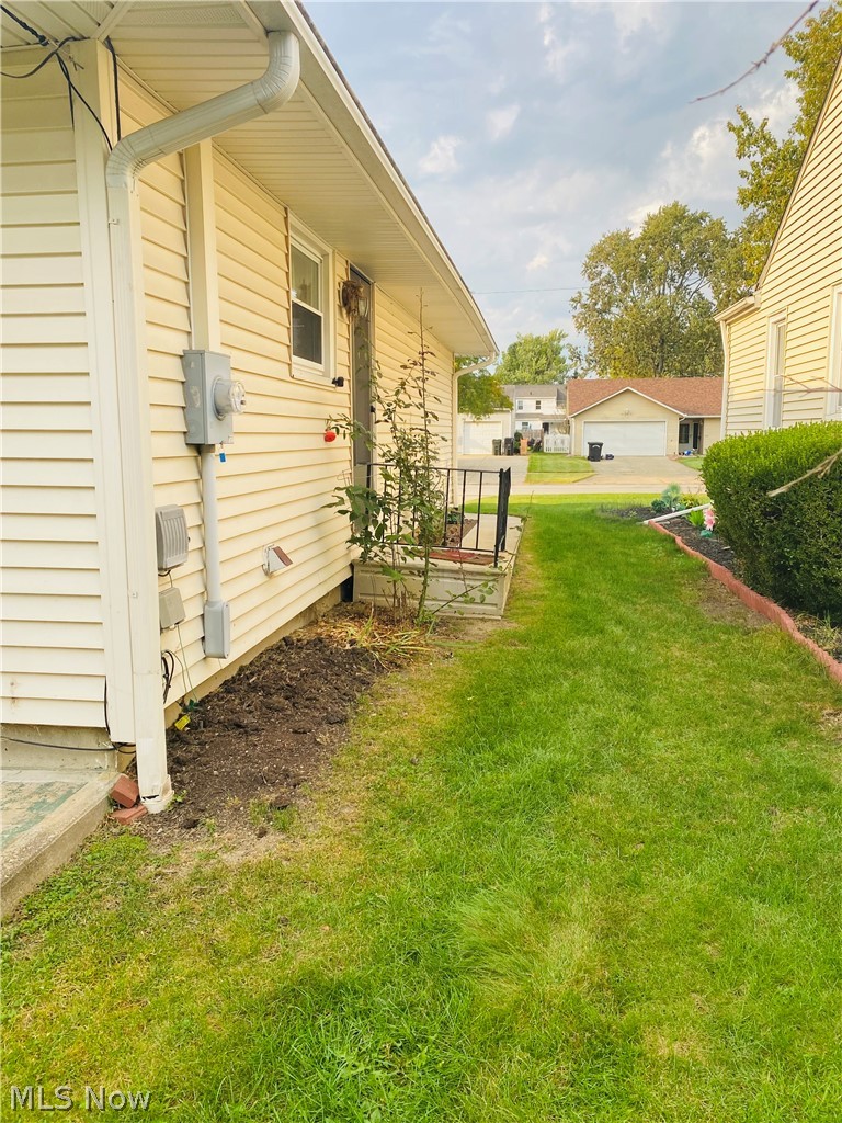 141 Miami Avenue Elyria OH 44035