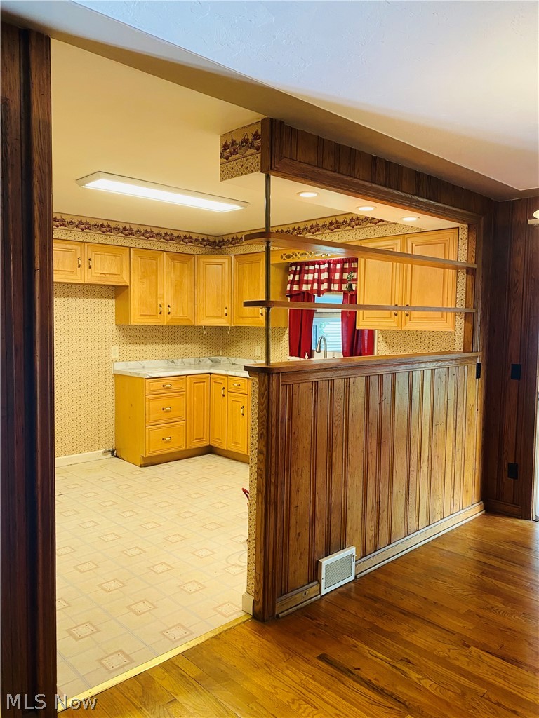 141 Miami Avenue Elyria OH 44035