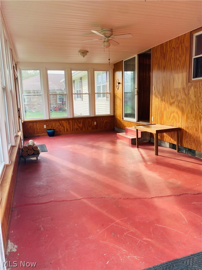 141 Miami Avenue Elyria OH 44035