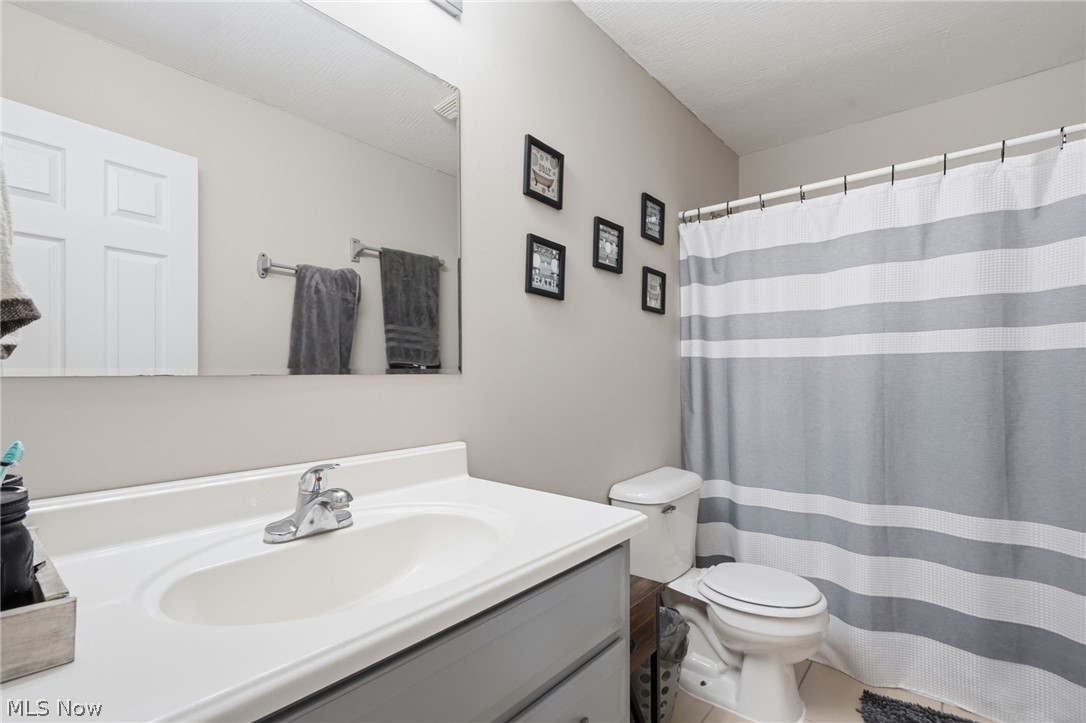 1341 Race Street Zanesville OH 43701