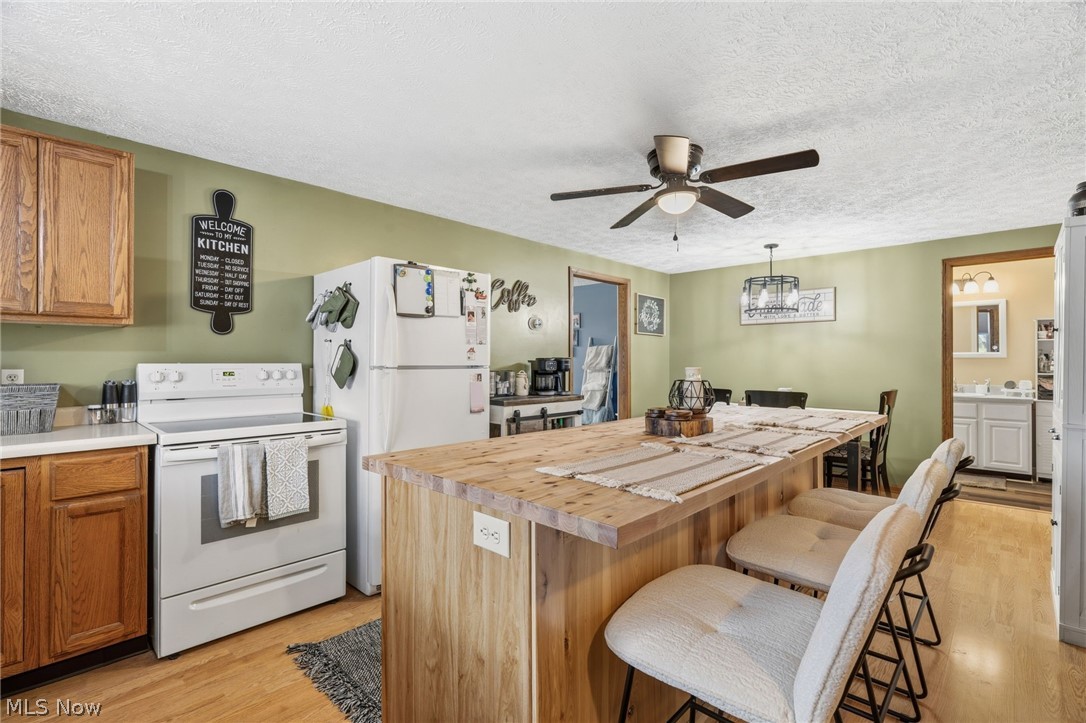 12032 Mercer Road NE Alliance OH 44601