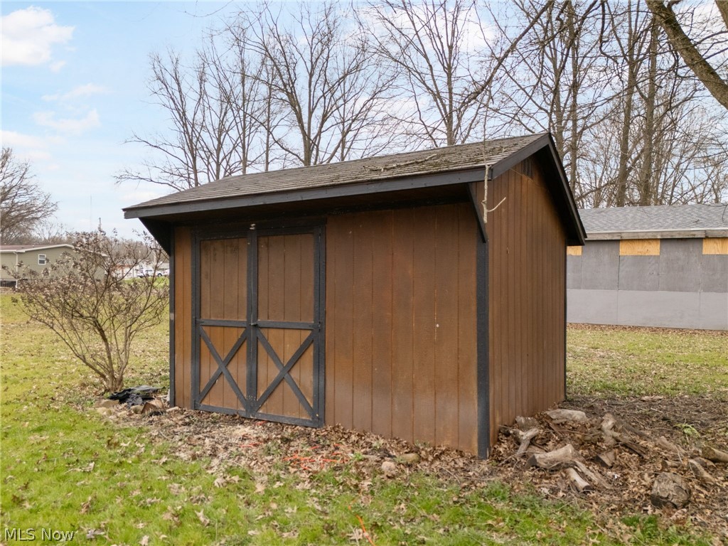 12032 Mercer Road NE Alliance OH 44601