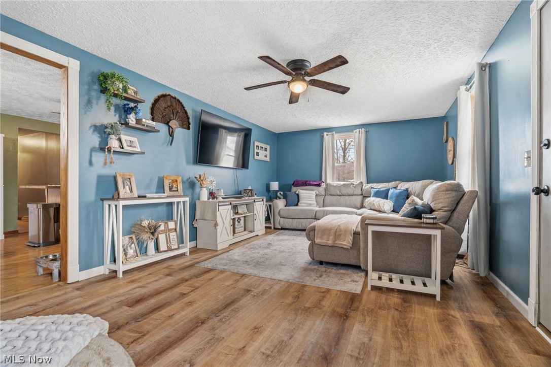 12032 Mercer Road NE Alliance OH 44601