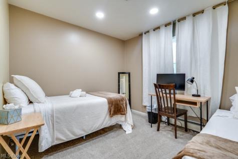 371 Washington Circle Oberlin OH 44074