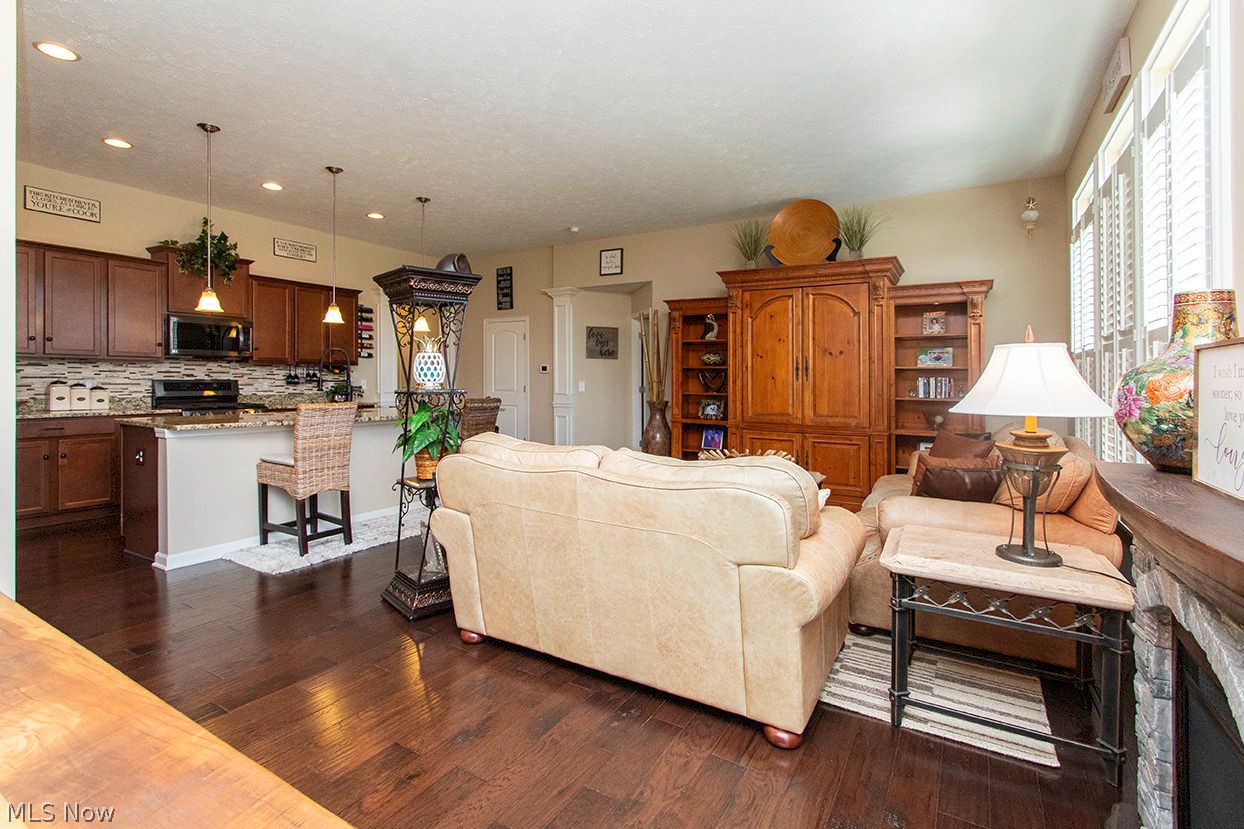 1377 Easton Way Brunswick OH 44212