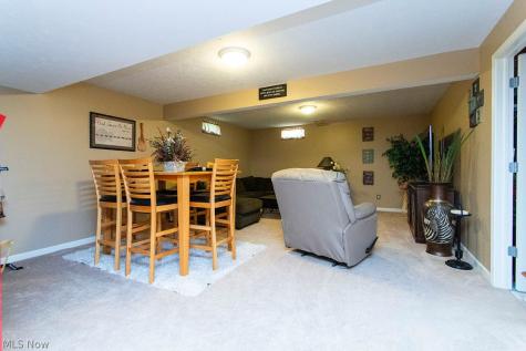 1377 Easton Way Brunswick OH 44212