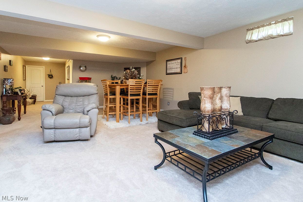 1377 Easton Way Brunswick OH 44212