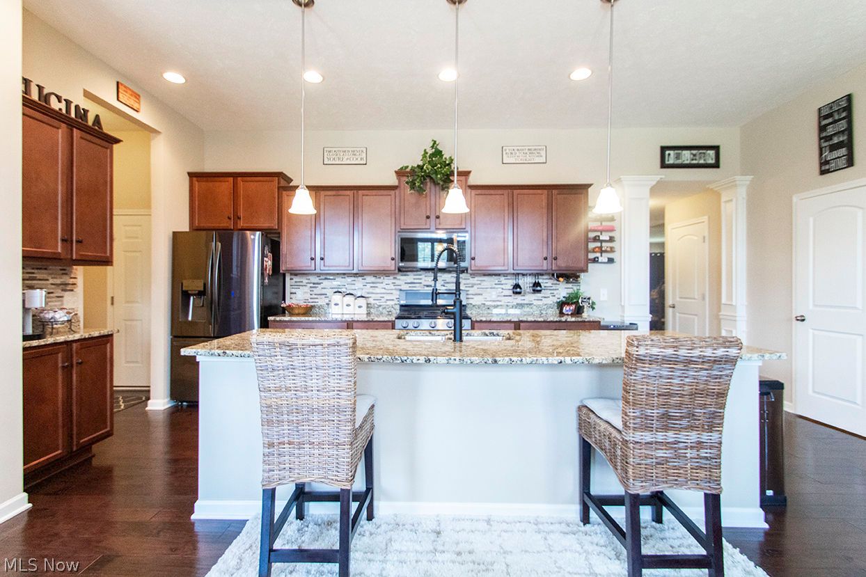1377 Easton Way Brunswick OH 44212