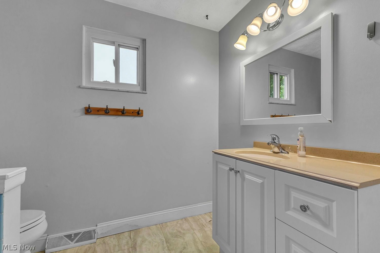 3529 Delmar Drive Rocky River OH 44116
