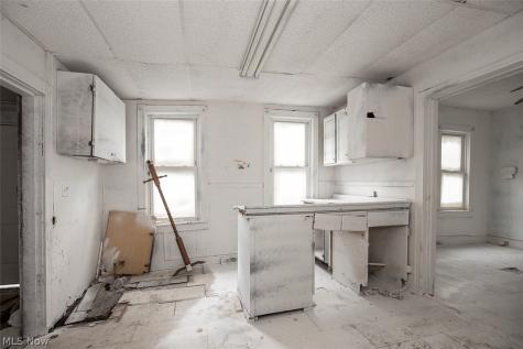 3194 W 95th Street Cleveland OH 44102