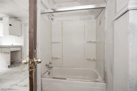 3194 W 95th Street Cleveland OH 44102