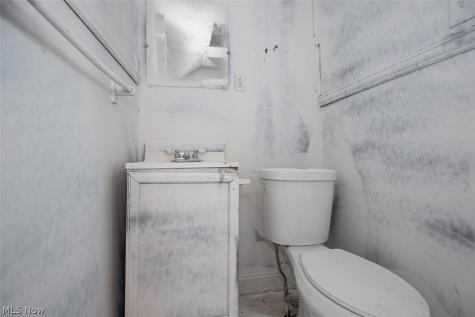 3194 W 95th Street Cleveland OH 44102