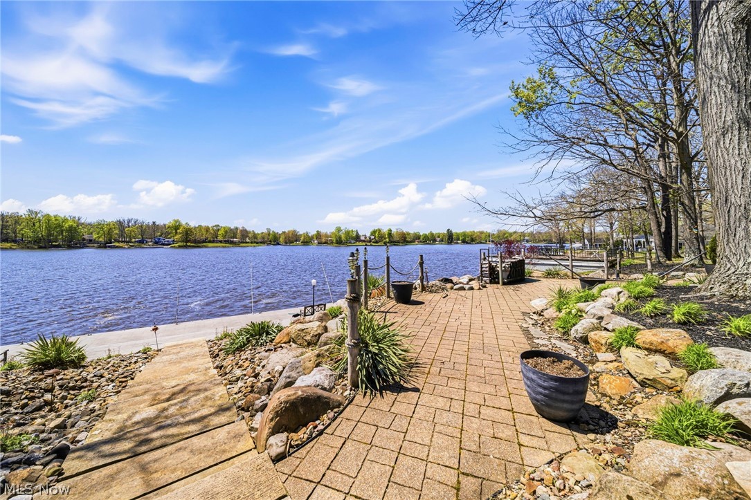2528 Tupelo Drive Roaming Shores OH 44084