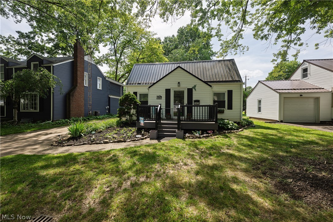1421 Castlewood Avenue SW North Canton OH 44720