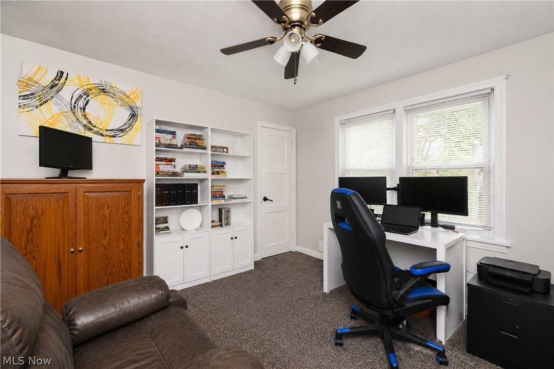 1421 Castlewood Avenue SW North Canton OH 44720