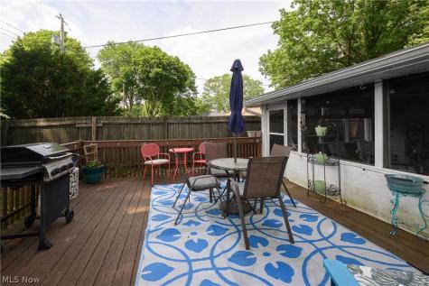 1421 Castlewood Avenue SW North Canton OH 44720