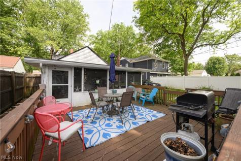 1421 Castlewood Avenue SW North Canton OH 44720