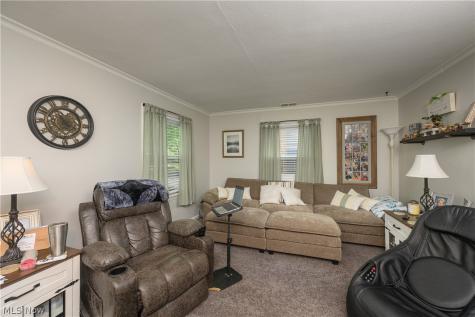 1421 Castlewood Avenue SW North Canton OH 44720