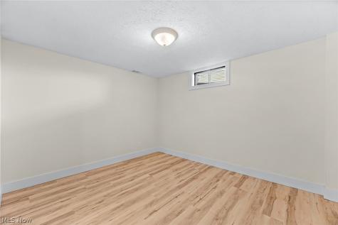 454 Westwood Avenue Wadsworth OH 44281