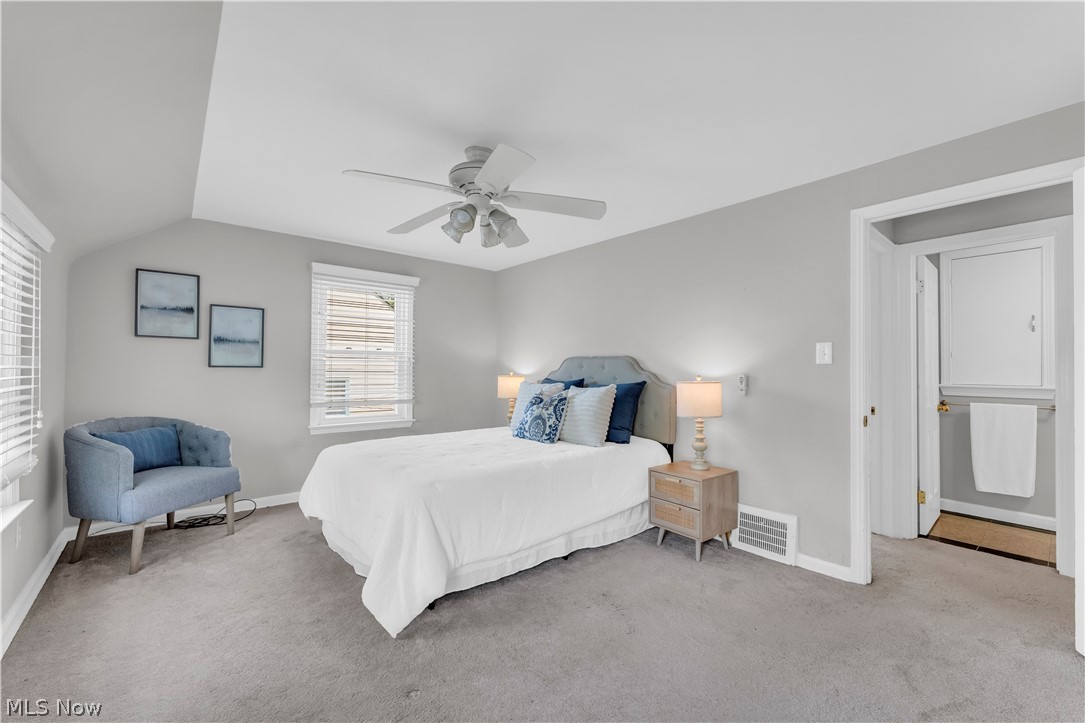 1547 Commodore Road Lyndhurst OH 44124