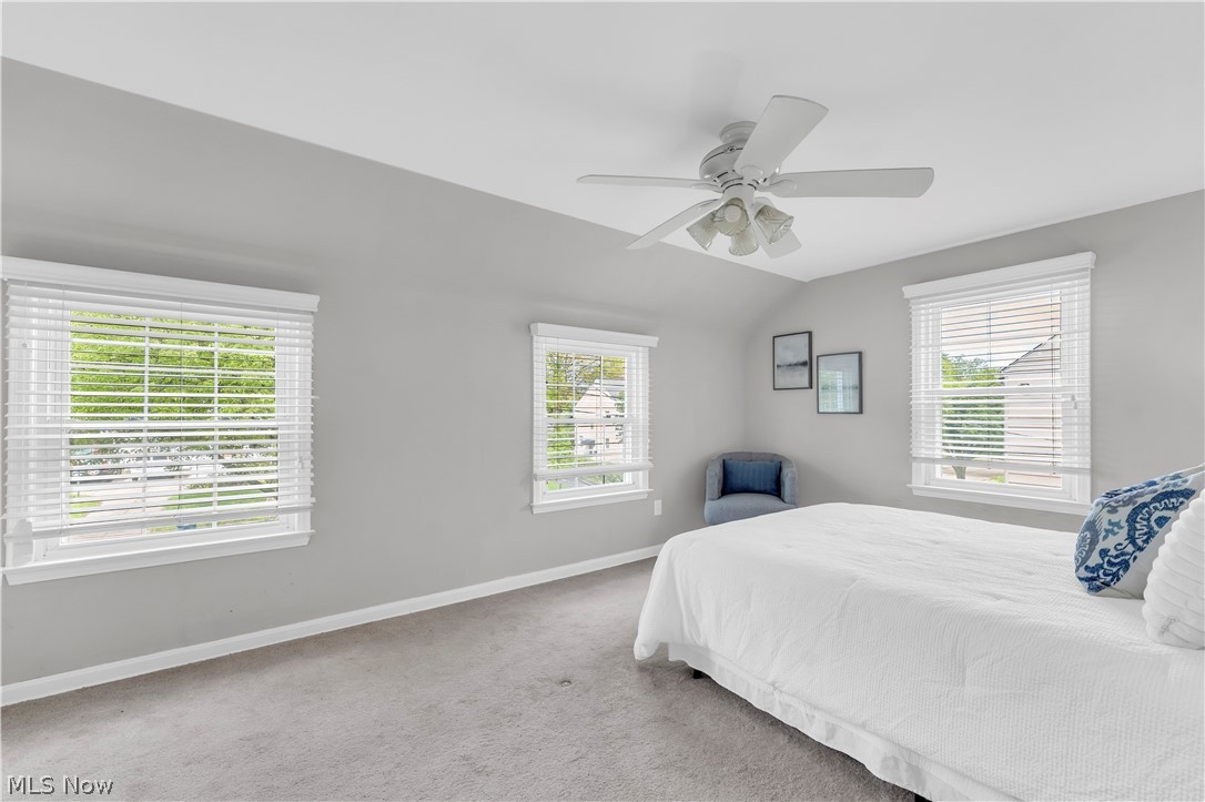 1547 Commodore Road Lyndhurst OH 44124