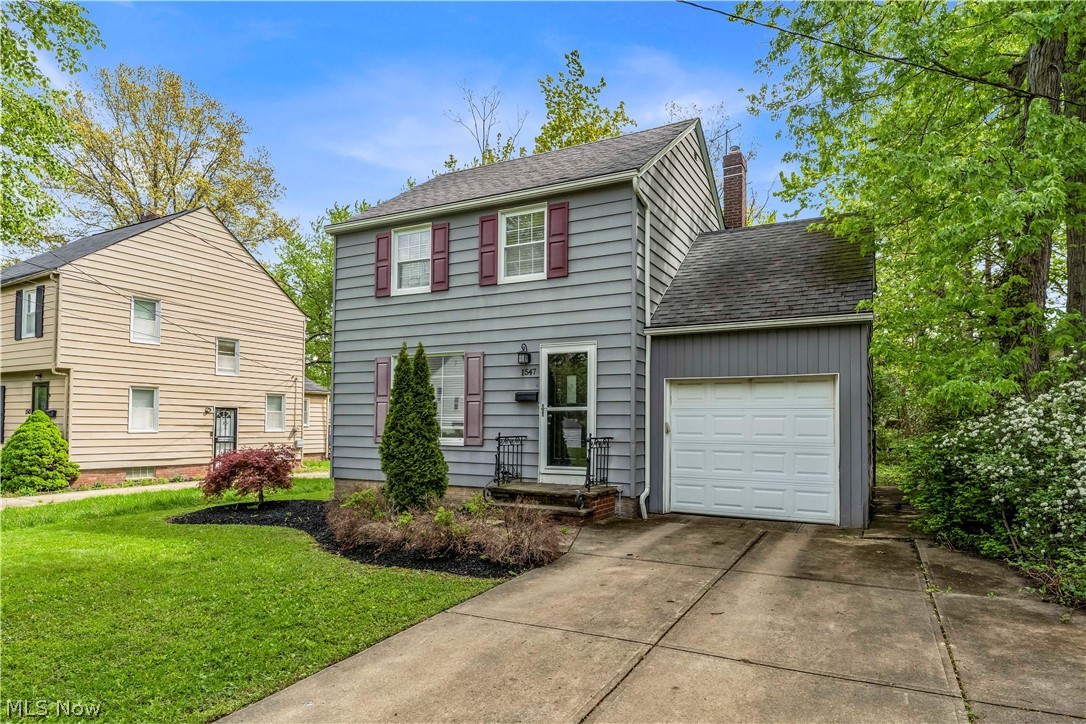 1547 Commodore Road Lyndhurst OH 44124