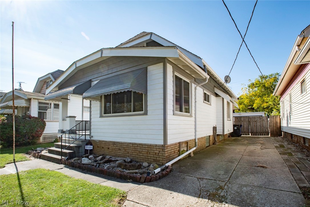 3524 W 126th Street Cleveland OH 44111