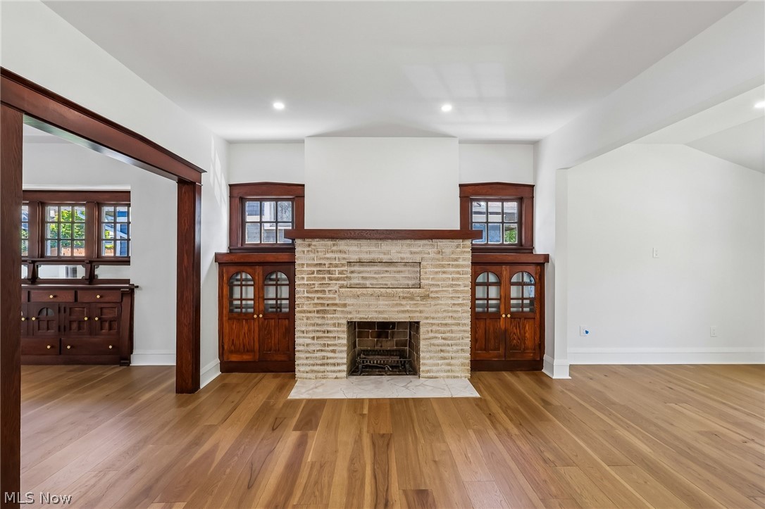 1285 Saint Charles Avenue Lakewood OH 44107