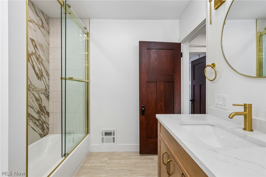 1285 Saint Charles Avenue Lakewood OH 44107
