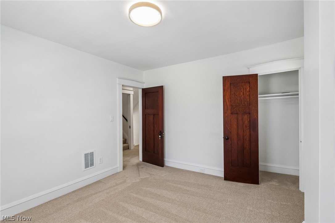 1285 Saint Charles Avenue Lakewood OH 44107