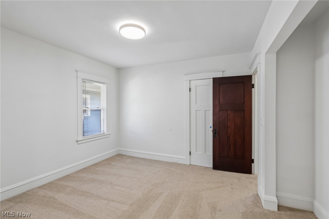 1285 Saint Charles Avenue Lakewood OH 44107