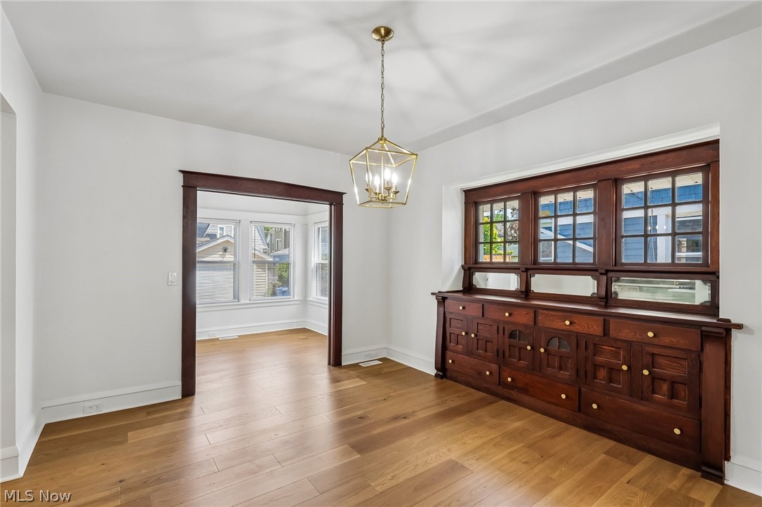 1285 Saint Charles Avenue Lakewood OH 44107