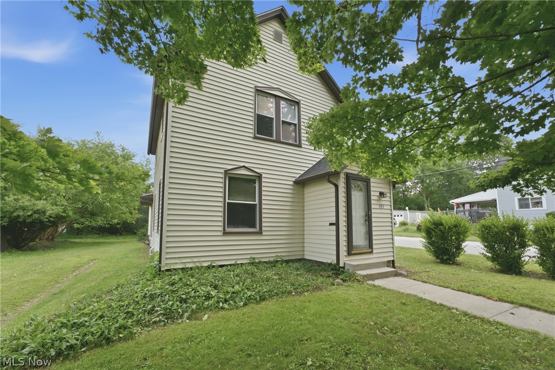 123 E State Street Barberton OH 44203