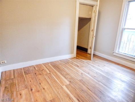 836 5th Avenue Akron OH 44306