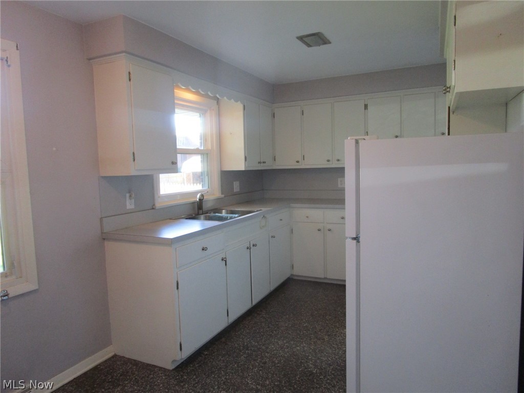 389 Jackson Street Conneaut OH 44030