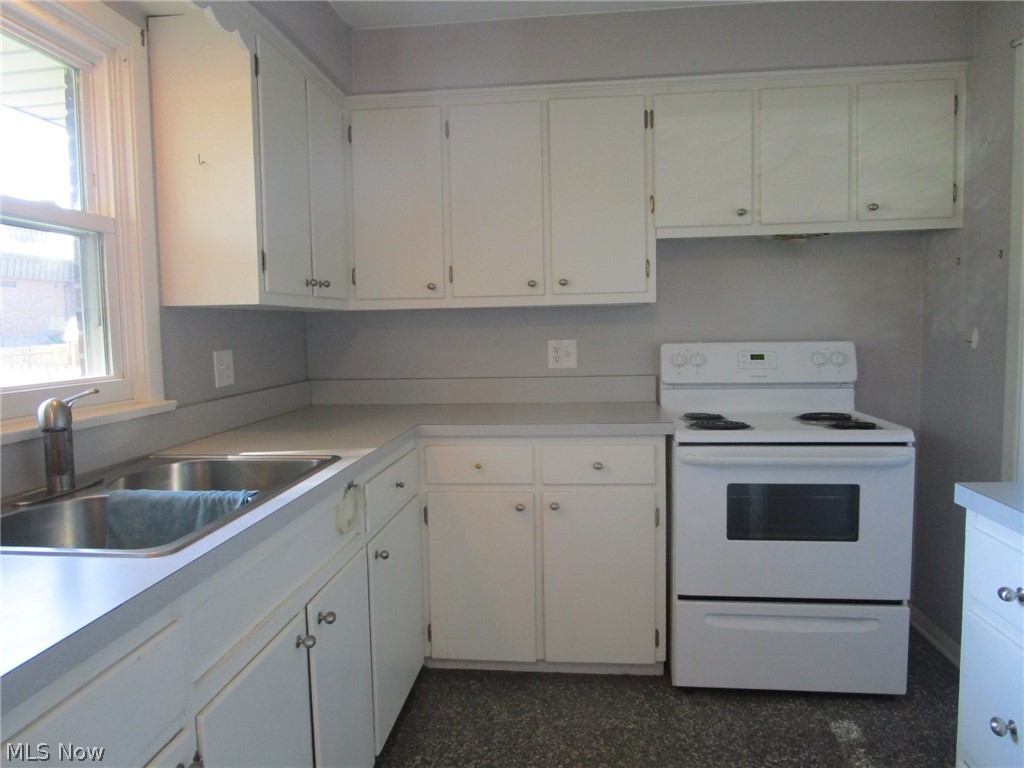 389 Jackson Street Conneaut OH 44030