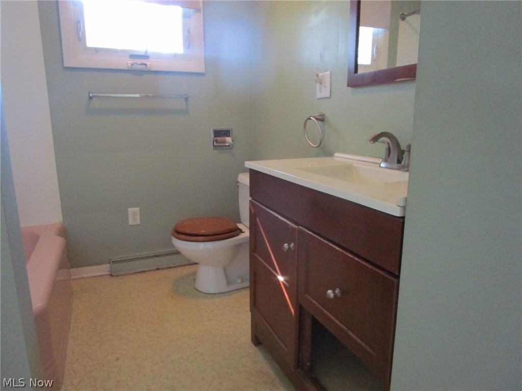 389 Jackson Street Conneaut OH 44030