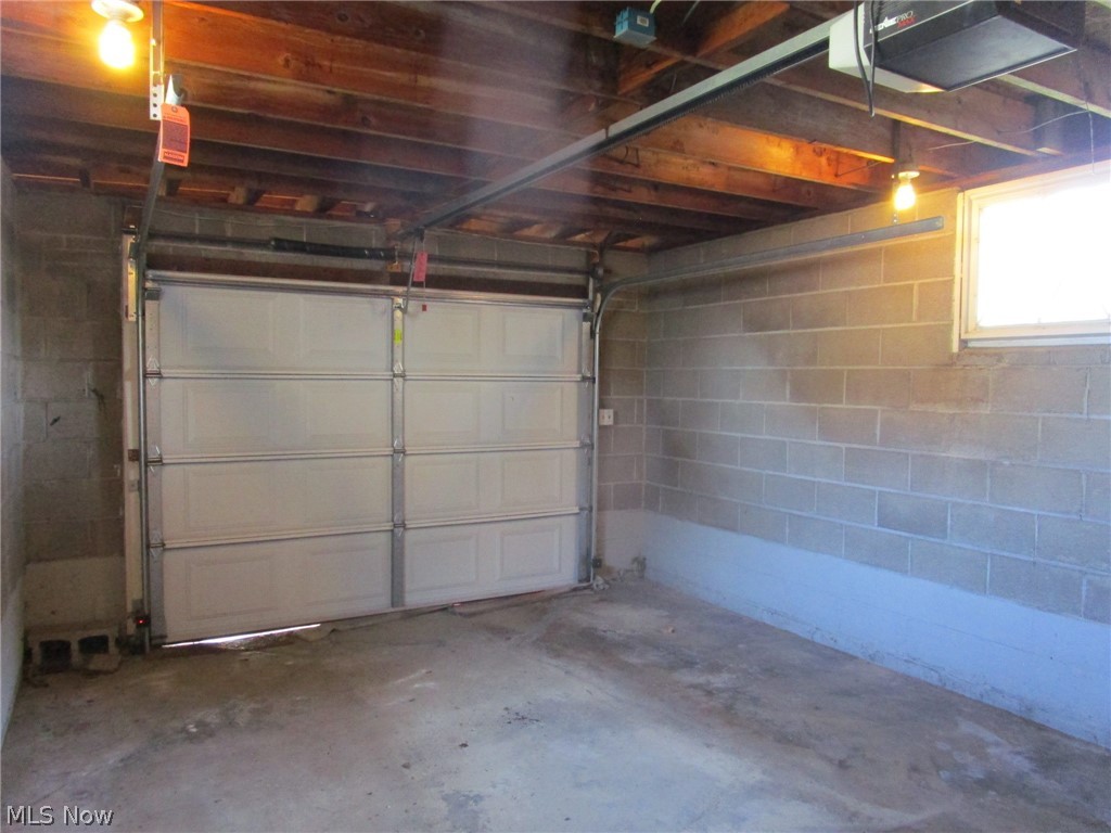 389 Jackson Street Conneaut OH 44030