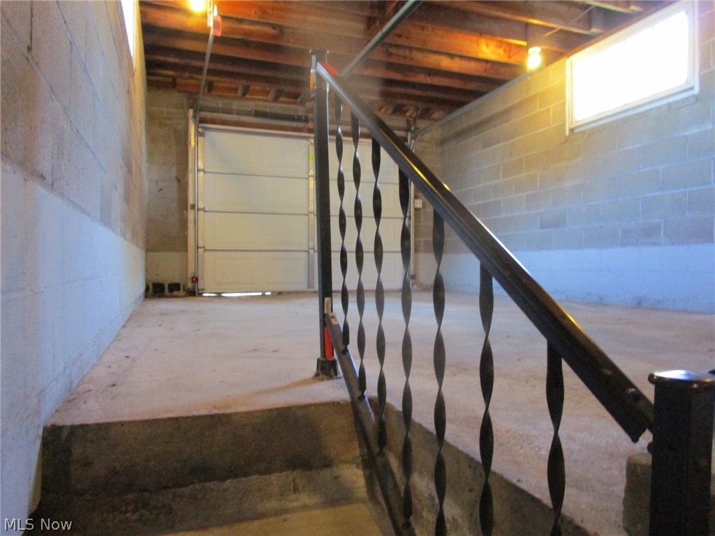 389 Jackson Street Conneaut OH 44030