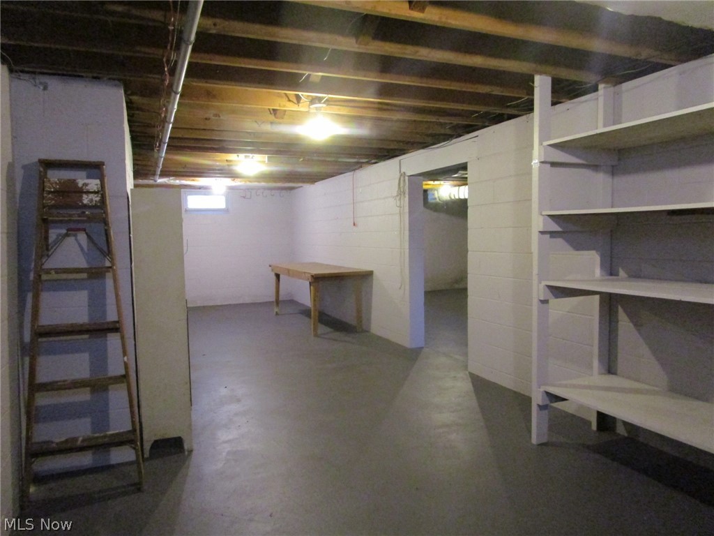 389 Jackson Street Conneaut OH 44030