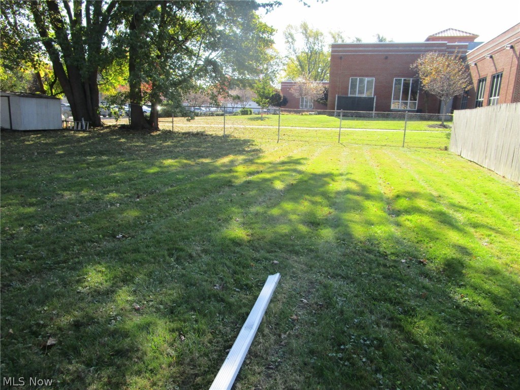 389 Jackson Street Conneaut OH 44030