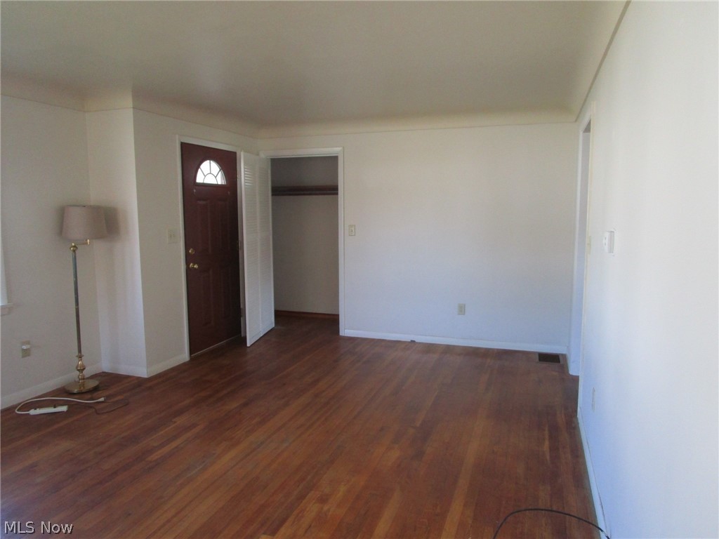 389 Jackson Street Conneaut OH 44030