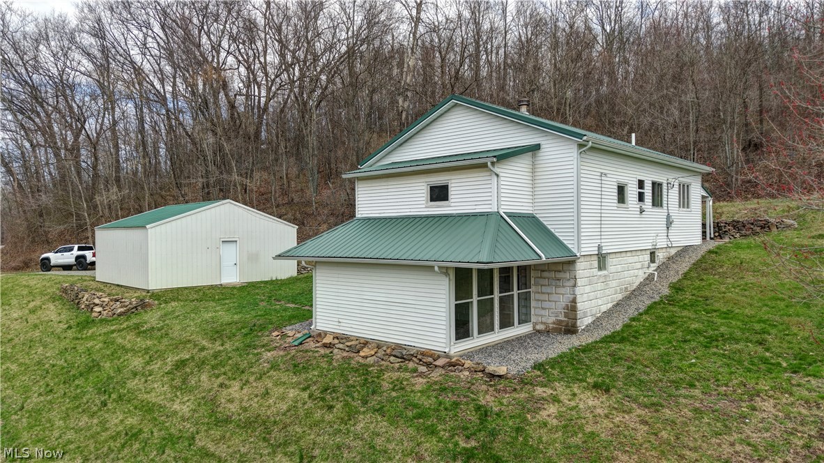 12413 Lick Run Road Newcomerstown OH 43832