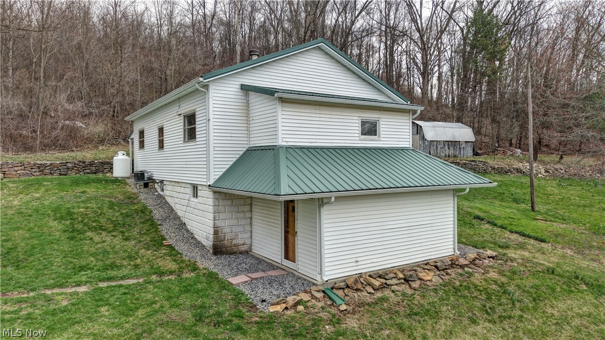 12413 Lick Run Road Newcomerstown OH 43832